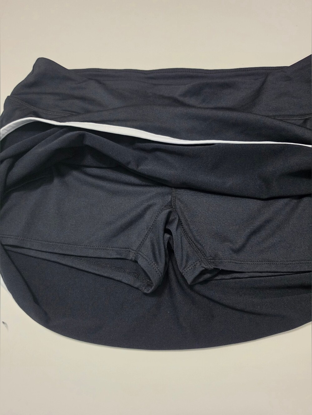 BCG Athletic Black & White Tiered Courtcore Tennis Skort With Ball Pocket Sz L - Picture 4 of 9